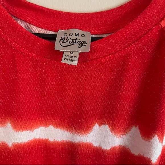 Como Vintage. Medium. Red and White Top - Picture 2 of 5